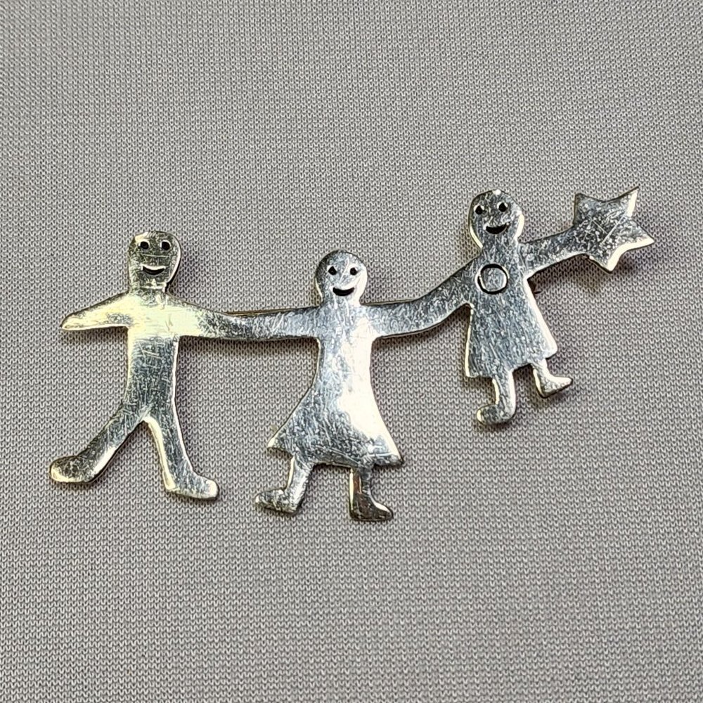 Vintage Mexico 925 Sterling Silver Family Pin